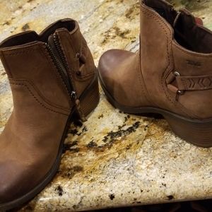Teva Foxy ankle boots